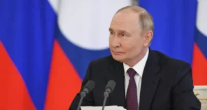 Путин поздравил жителей Нового Уренгоя с 50-летием города