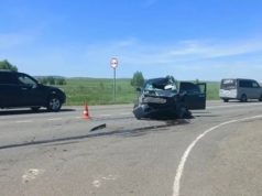 Пассажирка Honda пострадала в ДТП с КамАЗом на трассе Енисей