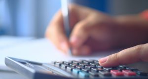 В Бейском районе почти за 13 млн рублей укрепят фундамент школы
